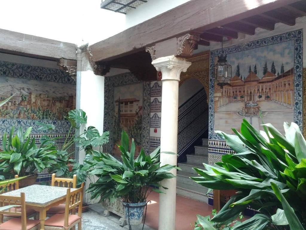 Pension San Joaquin Granada Exterior photo