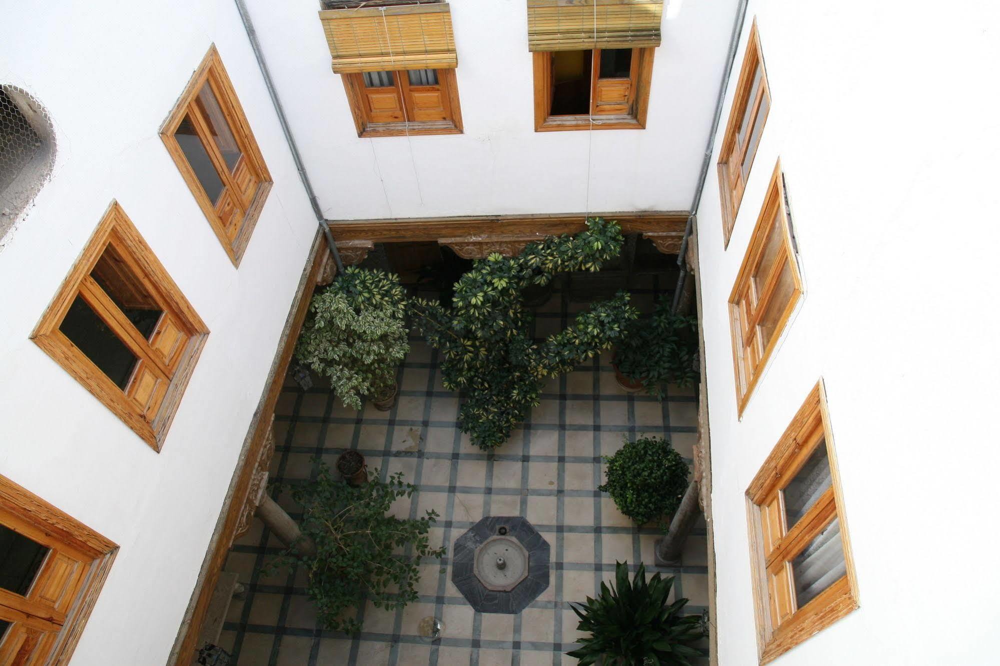 Pension San Joaquin Granada Exterior photo